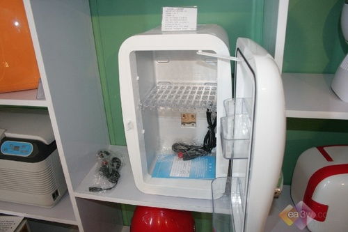 09中山小家電交易會 超可愛小冰箱引領個性化消費，化工材料創新成幕后功臣